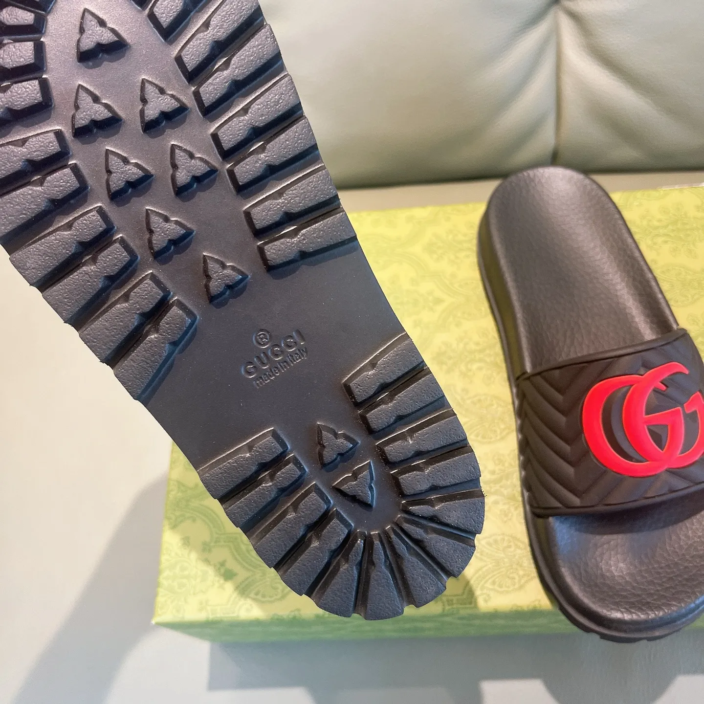 Men's Men's Shoes 130🐮🐮Gucci Gucci Slippers Gucci 2024 latest beach sandals slippers Original molding double G LOGO Original molding consistent Outsole: Men's Men's Shoes u double-layer outsole Size: 35-46